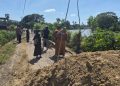 Kapolsek Pammana Bersama PUPR dan BPBD Tinjau Jalan Tepian Sungai Walennae