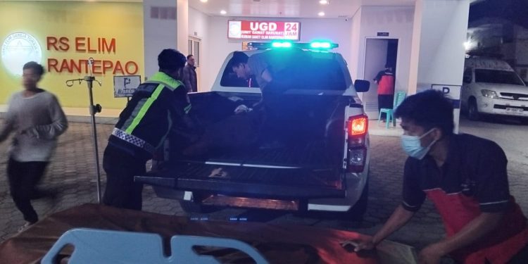 Respon Cepat Layanan Call Center 110,  Polres Toraja Utara Evakuasi Korban Lakalantas di Kesu’