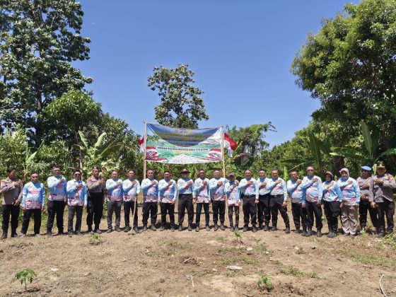 Dukung Program Kapolri, Polresta Gowa Perkuat Ketahanan Pangan Lewat Swasembada Bawang Putih