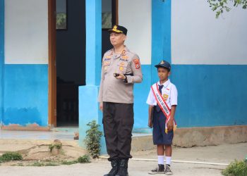 Pimpin Upacara di SMPN Satap 2 Sangalla, Kapolres Tator Sampaikan Pesan Kamtibmas