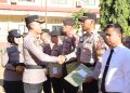 Sukses Jadi Pelaksana Upacara HUT RI ke-81 Tingkat Kabupaten, Kapolres Maros Beri Penghargaan Personel