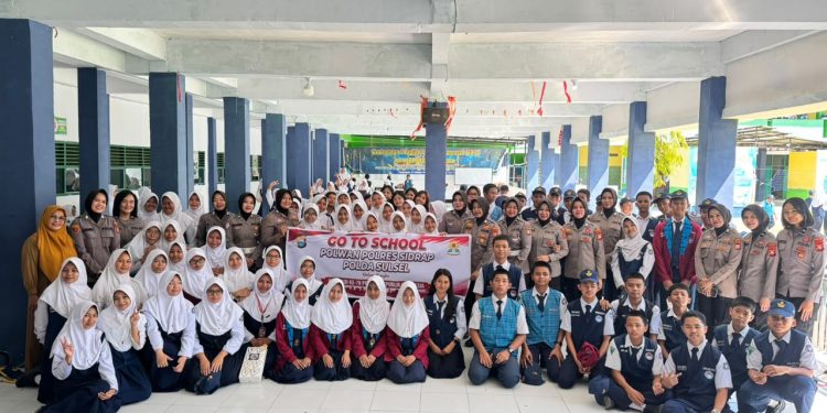 Peringati Hari Jadi ke-78 Polwan, Srikandi Polres Sidrap Gelar Police Goes To School