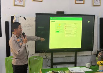 Implementasi Program Quick Wins Presisi, Personel Polres Wajo Beri Sosialisasi IA ke Pelajar