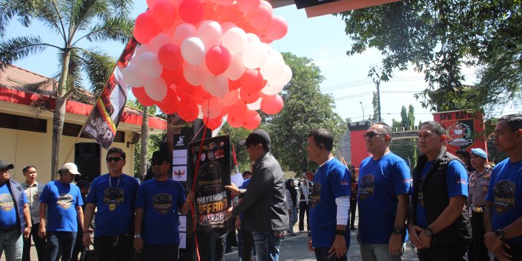 Kapolda Sulsel bersama Gubernur Resmi Buka dan Lepas Peserta Bhayangkara Offroad Merdeka Seri V