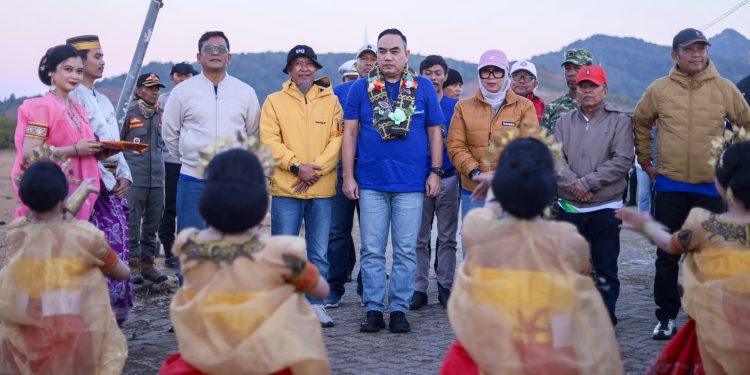 Bupati Barru bersama Kapolres Sambut Kedatangan Peserta Bhayangkara Offroad di Lappa Laona