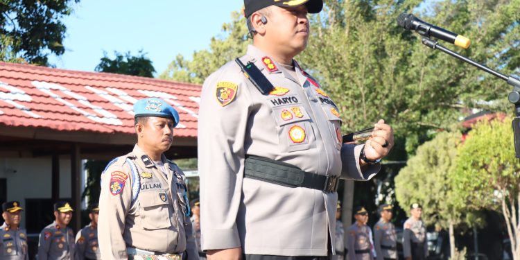 Kapolres Jeneponto Pimpin Upacara Kenaikan Pangkat Pengabdian dan Pelantikan Kasi Hukum