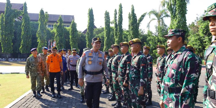 Kapolda Sulsel Pimpin Apel Gelar Pasukan Kesiapan Menghadapi Karhutla, Perkuat Sinergi Lintas Sektoral