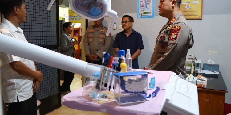 Kapolres Palopo Tinjau Klinik Bhayangkara, Pastikan Pelayanan Kesehatan Berjalan Optimal