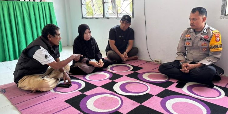 Ciptakan Kamtibmas Kondusif, Bhabinkamtibmas Kampung Baru Bantu Mediasi Warga