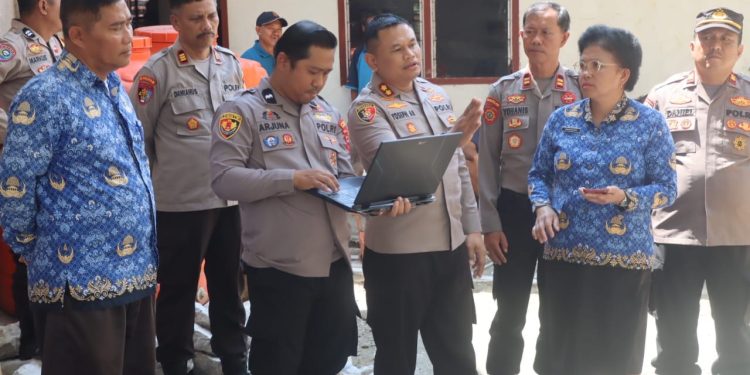 Atasi Krisis Air Bersih, Kapolres Toraja Utara Tinjau Lokasi Bantuan Sumur Bor di Kesu’