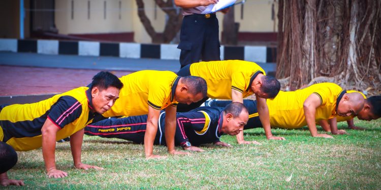 Polres Luwu Gelar Uji Kesamaptaan Jasmani Bagi Seluruh Personel