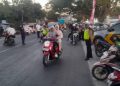 Satlantas Polres Jeneponto Gatur Lalin Dalam Rangka Pengamanan Turnamen Sepak Bola Gubernur Cup
