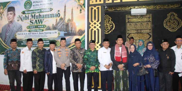 Waka Polres Parepare Hadiri Maulid Nabi Muhammad SAW di Masjid Ar-Rahman