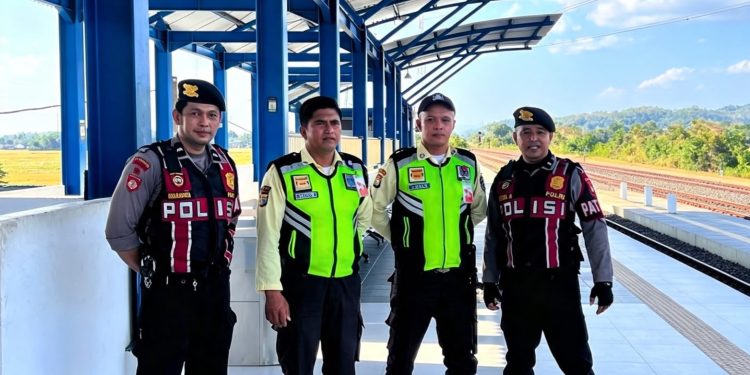 Cegah Kejahatan Jalanan dan Premanisme, Sat Samapta Polres Barru Gelar Patroli Perintis Presisi