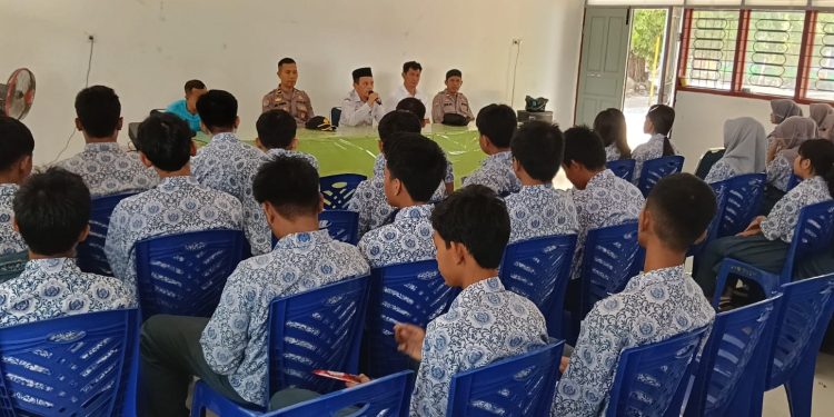 Satres Narkoba Polres Palopo Edukasi Pelajar SMAN 2 Tentang Bahaya Narkotika