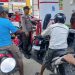 Personel Polsek Majauleng Polres Wajo Pantau SPBU, Antrean Pengisian BBM Berjalan Kondusif