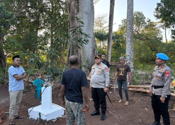 Kapolres Selayar Cek Sumur Bor di Bontomatene, Pastikan Ketersediaan Air Bersih Untuk Warga di Musim Kemarau