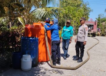 Polsek Keera Bersama Forkopimcam dan Tim Terpadu Salurkan Air Bersih untuk Warga