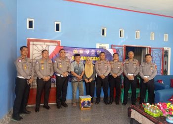 Dirlantas bersama Wadir Lantas Polda Sulsel Anjangsana ke Purnawirawan Polri Dalam Rangka HUT Lalu Lintas ke-71