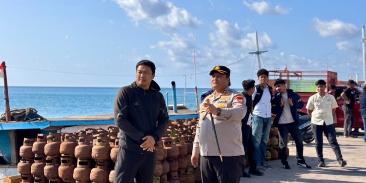 Kapolres Selayar Tinjau Ketersediaan LPG 3 Kg, 10.000–15.000 Stok Tabung Siap Didistribusikan