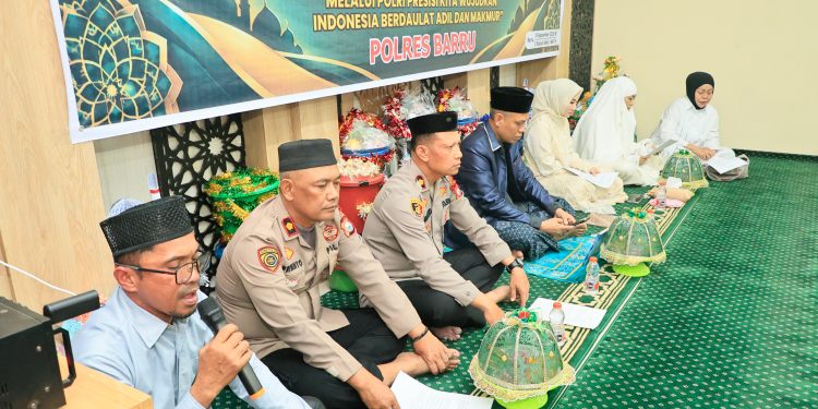 Gelar Maulid Nabi Muhammad, Personel Polres Barru Diminta Meneladani Akhlak Rasulullah