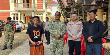 Kapolres Toraja Utara Bersama Dandim 1414/Tator Melayat ke Rumah Duka Korban Penembakan Papua