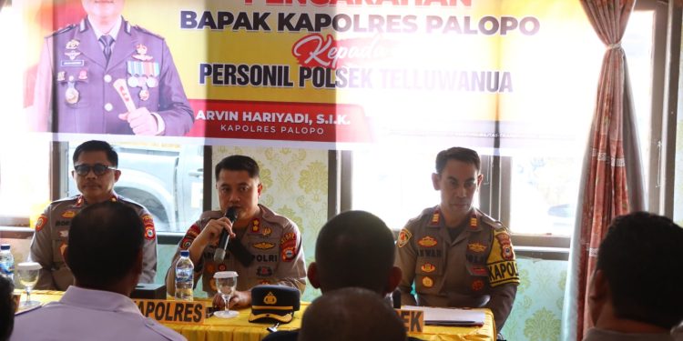 Kapolres Palopo Kunjungan Kerja ke Polsek Telluwanua, Tekankan Pelayanan dan Jaga Kamtibmas