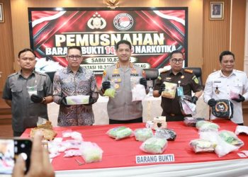 Kapolrestabes Makassar Pimpin Pemusnahan 10 Kg Sabu dan 10 Ribu Butih Ekstasi