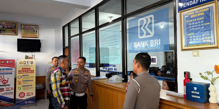 Kasubdit Regident Ditlantas Polda Sulsel Cek Pelayanan, Pastikan Masyarakat Terlayani Dengan Maksimal