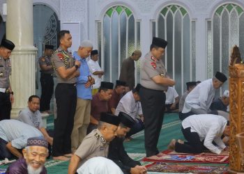 Kapolda Sulsel Gelar Subuh Keliling di Masjid Nurul Ilmi, Sampaikan Imbauan Kamtibmas