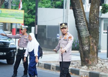 Hadir di Tengah Masyarakat, Kapolres Parepare dan Personel Gabungan Gelar Gatur