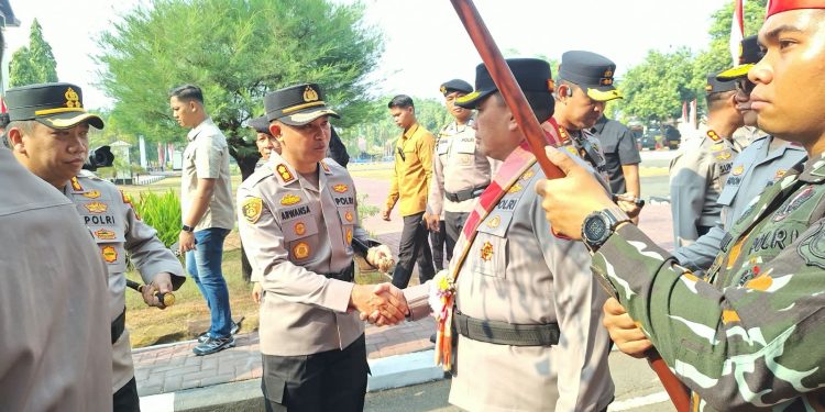 Kapolres Tana Toraja Hadiri Upacara Serah Terima Pataka Pallawa Lipu