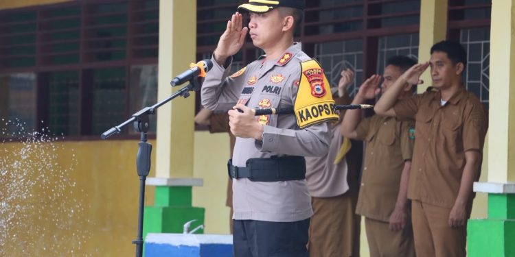 Kapolres Luwu Jadi Pembina Upacara di SMP Negeri 1 Bajo, Gaungkan Pesan Stop Bullying