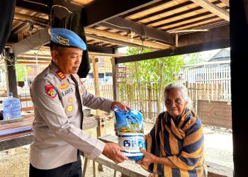 Peringati Hari Jadi ke-24 Propam Polri, Polres Sidrap Salurkan Bantuan Beras ke Warga Kanie
