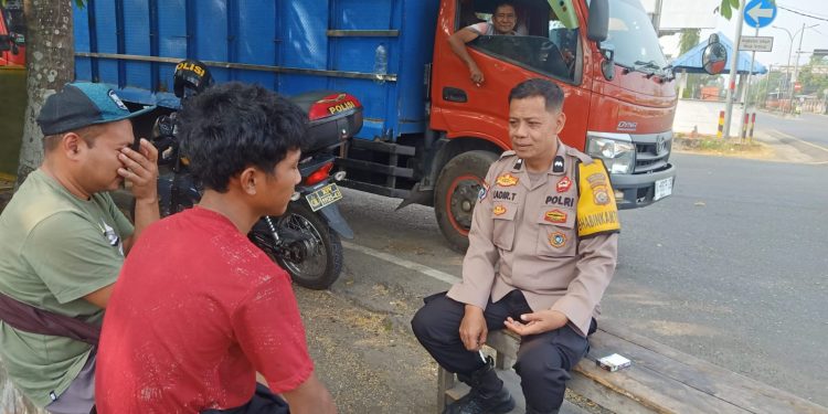Jaga Stabilitas Kamtibmas, Bhabmtibmas Lumpue Gelar Sambang dan Binluh
