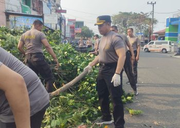 Waka Polres Parepare Pimpin Green Policing di Depan Pelabuhan
