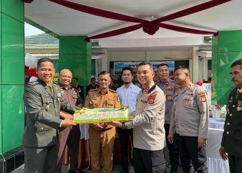 Kapolres Wajo Beri Kejutan ke Kodim 1406 di Momen HUT ke-81 TNI