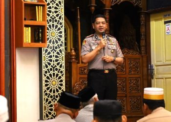 Subuh Keliling di Masjid Jannatul Firdaus, Kapolrestabes Makassar Ajak Masyarakat Perkuat Sinergi Dengan Polisi