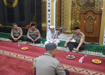 Melalui Subuh Keliling, Kapolres Toraja Utara Pererat Silaturahmi Dengan Masyarakat di Masjid Al Muttaqin