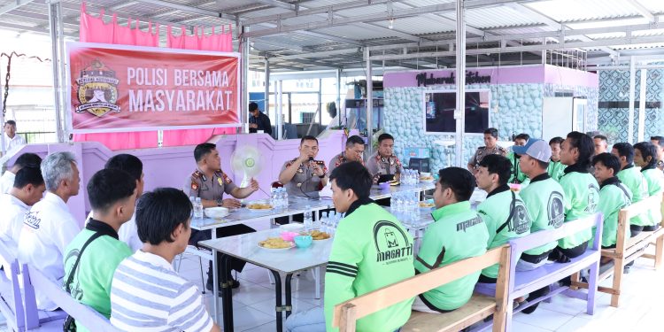 Kapolres Wajo Coffee Morning Bersama Komunitas Kurir Magatti, Bahas Keluhan Hingga Gangguan